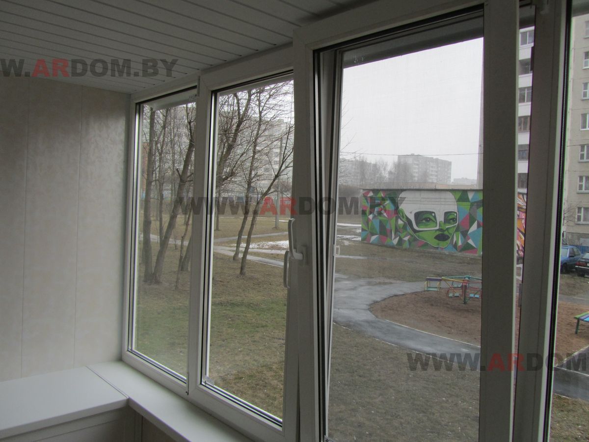Пластиковая рама на балконе в Минске