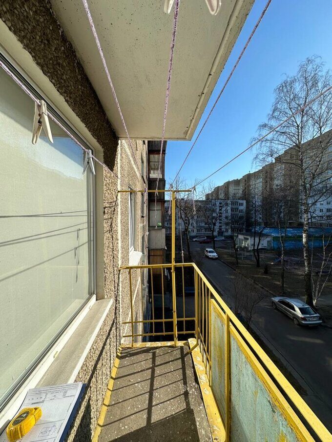 Цена на ремонт балкона в Хрущевке - фото до и после ремонта